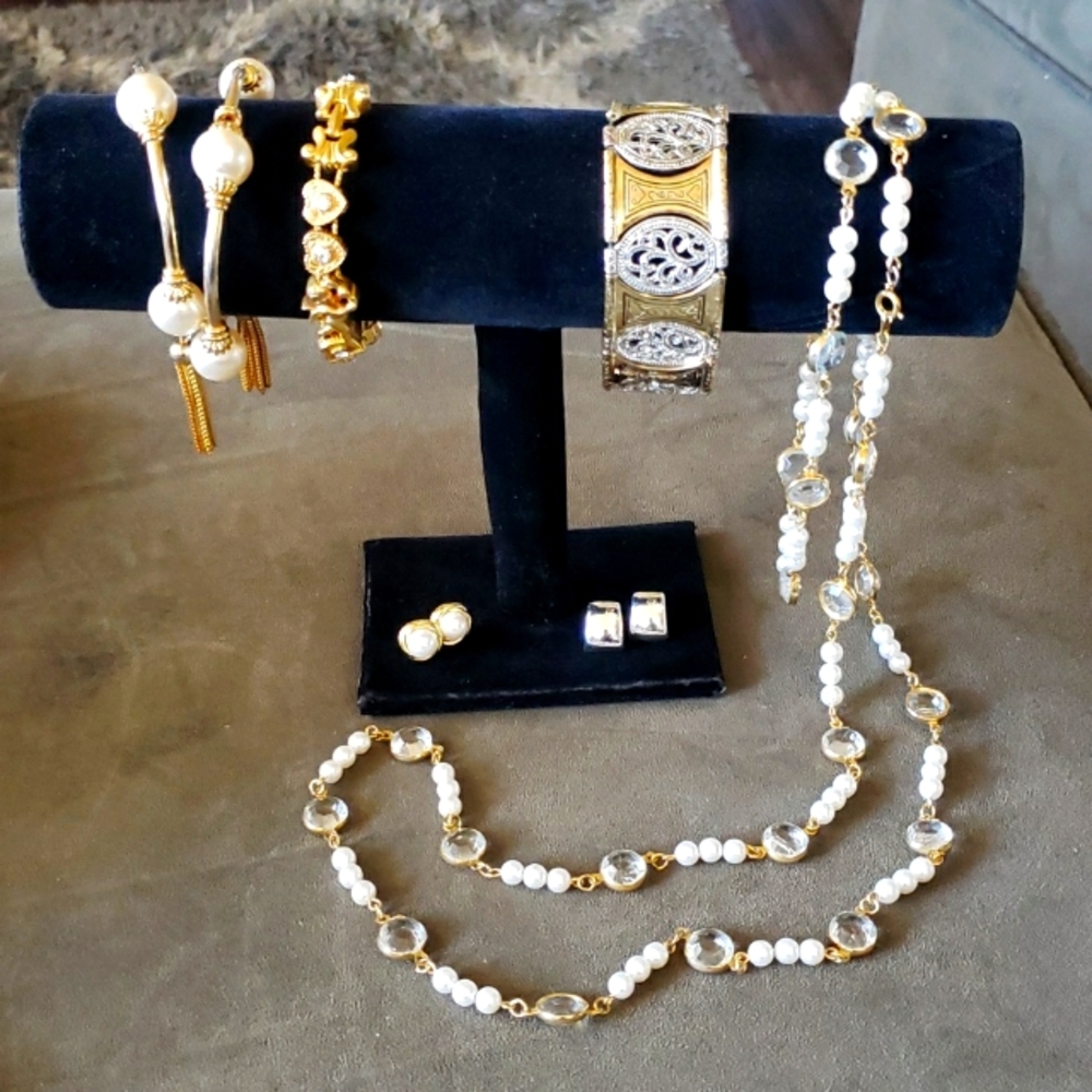 Bundle of gold and pearl bracelets, necklace and earrings